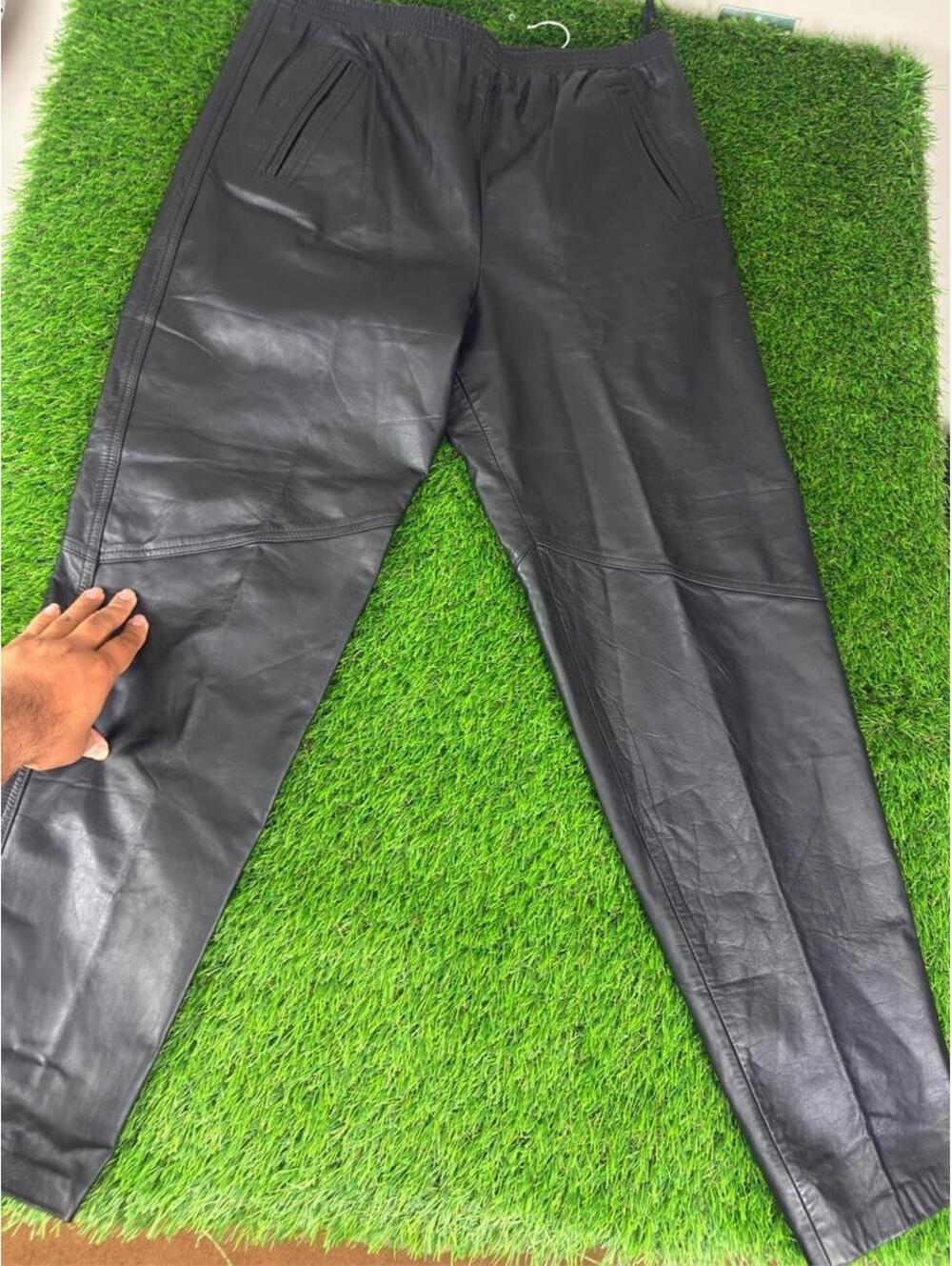 Vintage Erez Sport genuine leather pants tagged size M